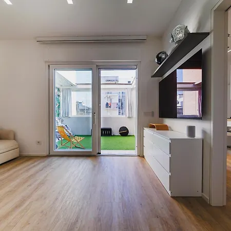 Secret Terrace Apartment *